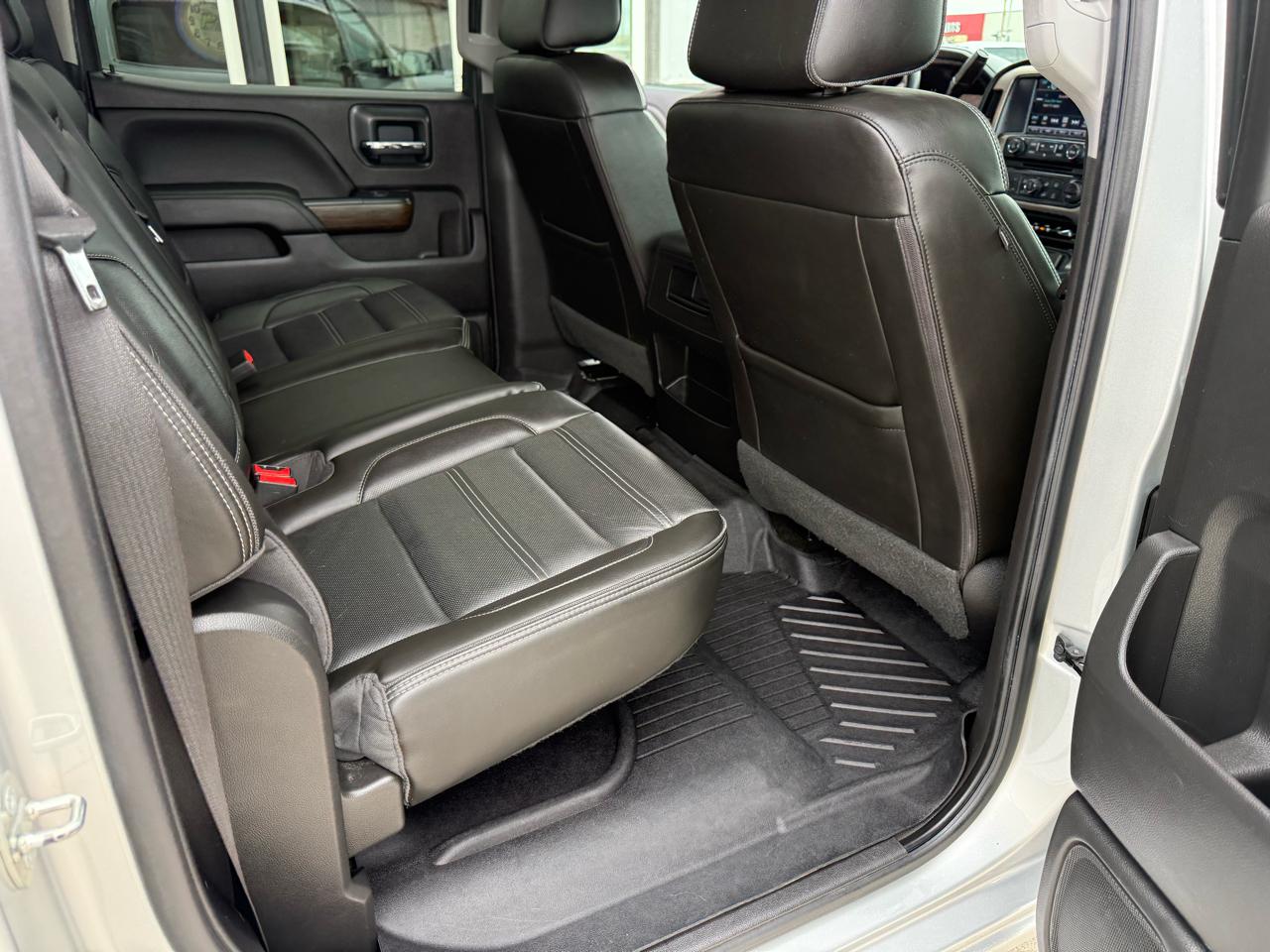 GMC Sierra 1500 4WD Crew Cab 143.5" Denali 2018