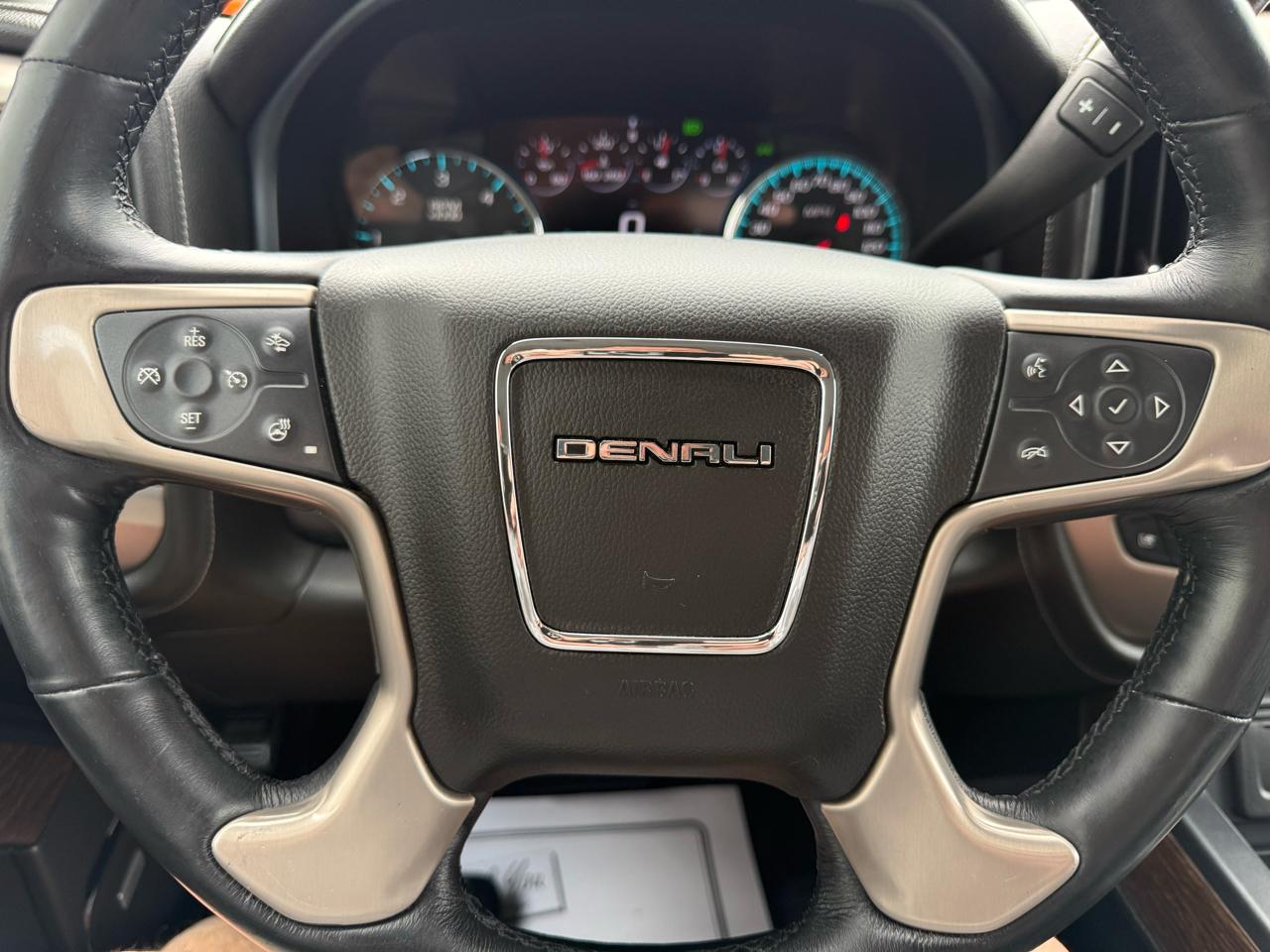 GMC Sierra 1500 4WD Crew Cab 143.5" Denali 2018