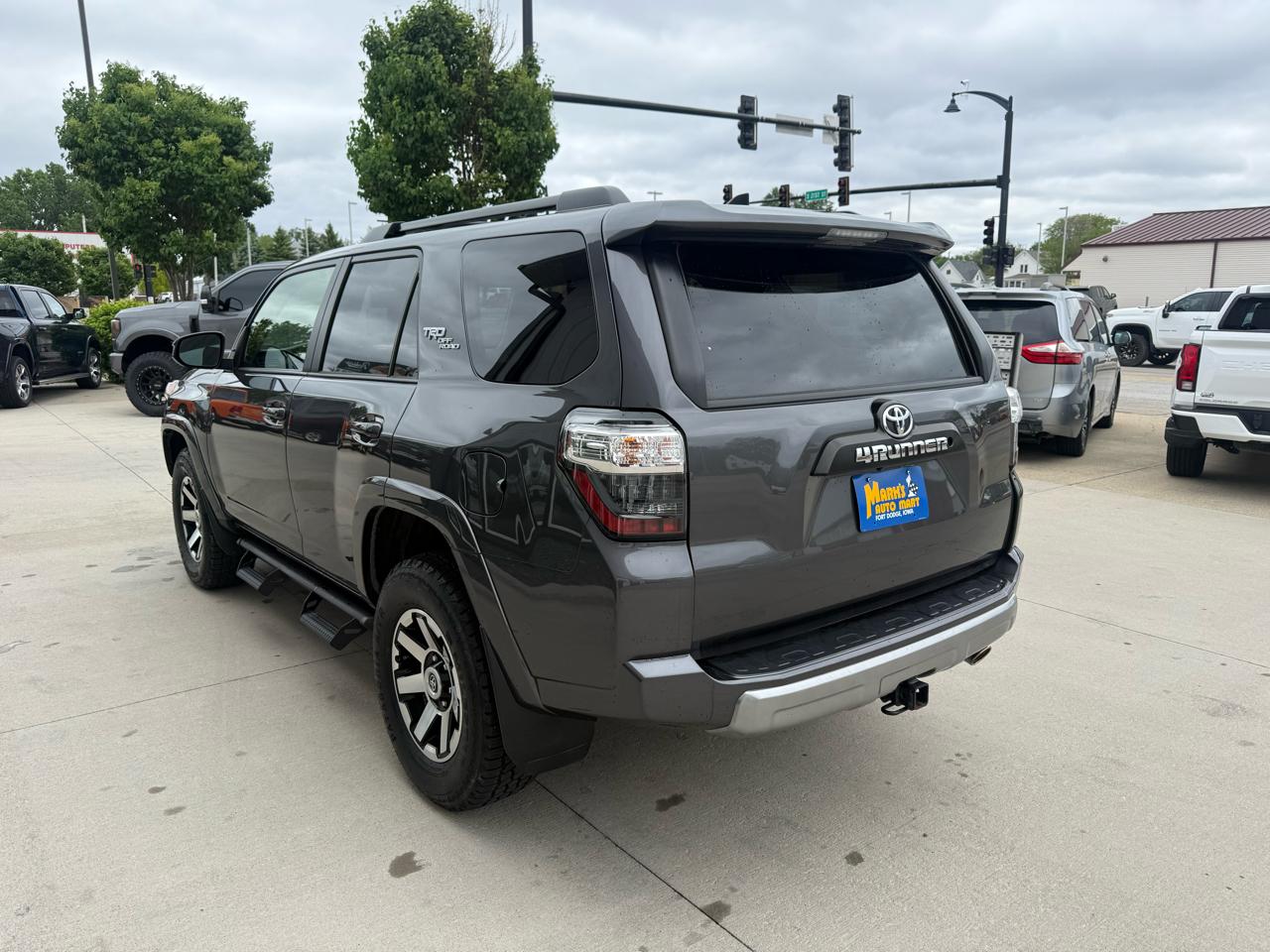 Toyota 4Runner TRD Off Road Premium 4WD (Natl) 2020