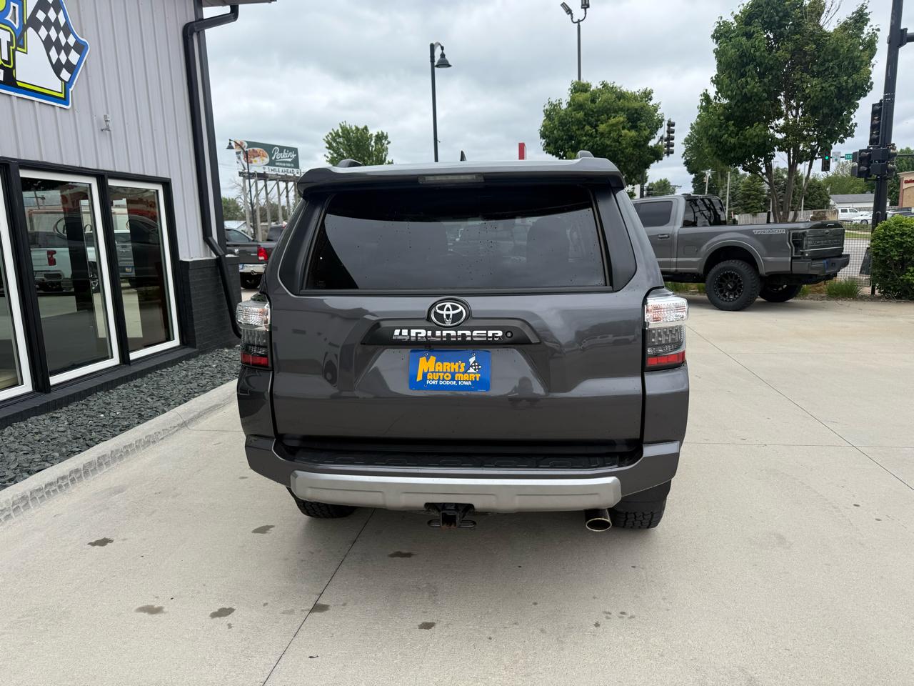 Toyota 4Runner TRD Off Road Premium 4WD (Natl) 2020