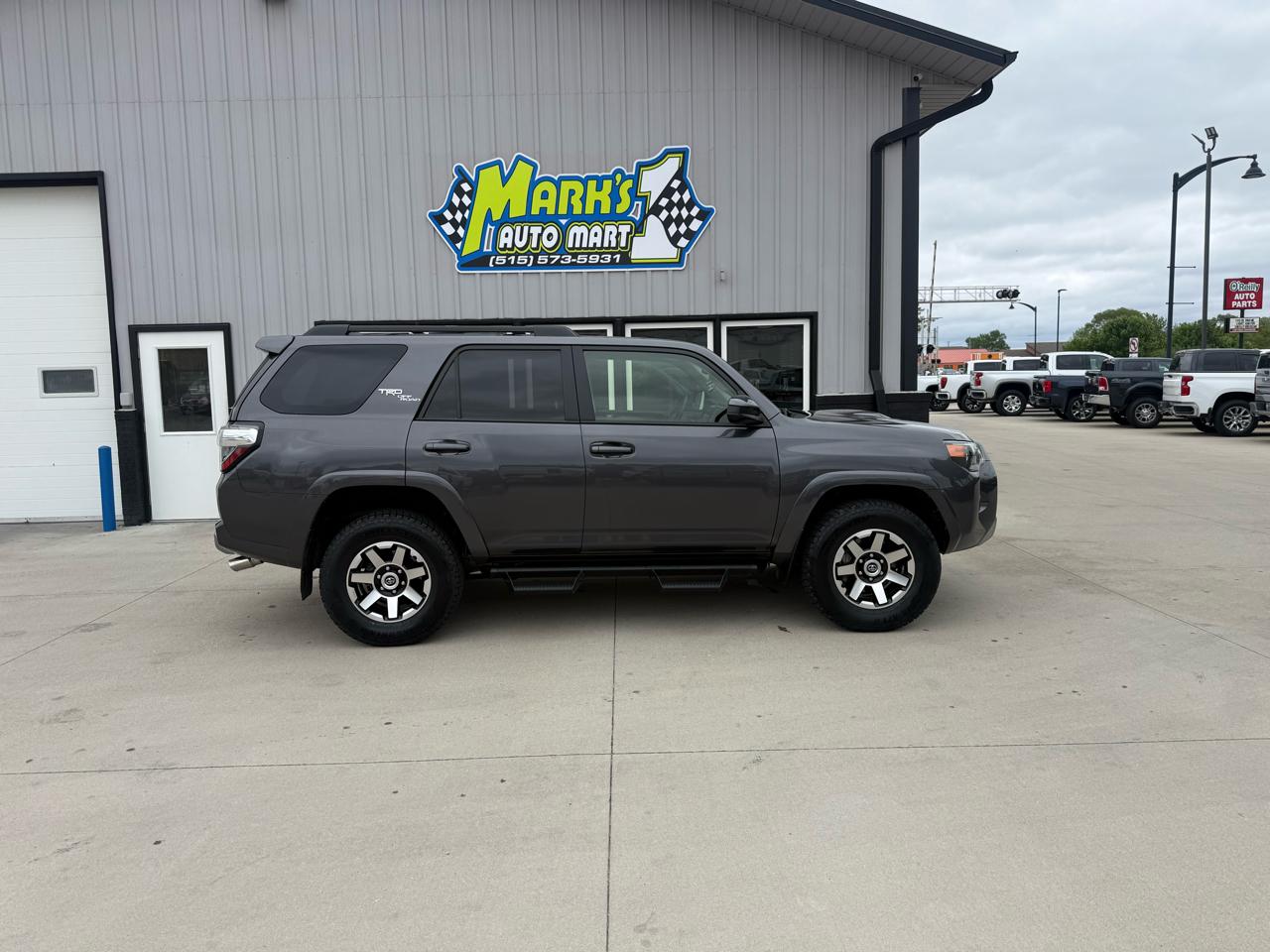 Toyota 4Runner TRD Off Road Premium 4WD (Natl) 2020