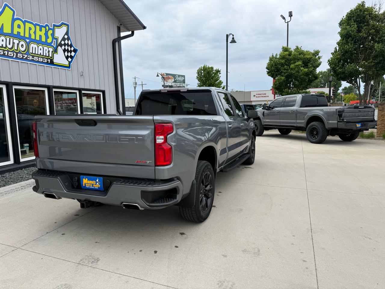 Chevrolet Silverado 1500 4WD Crew Cab 157" RST 2021