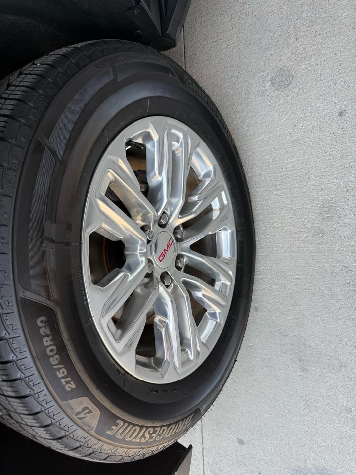 GMC Yukon 4WD 4dr SLT 2021