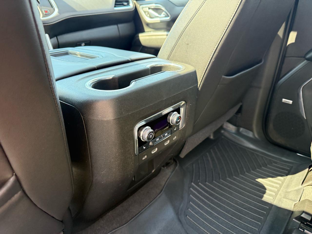 GMC Yukon 4WD 4dr SLT 2021