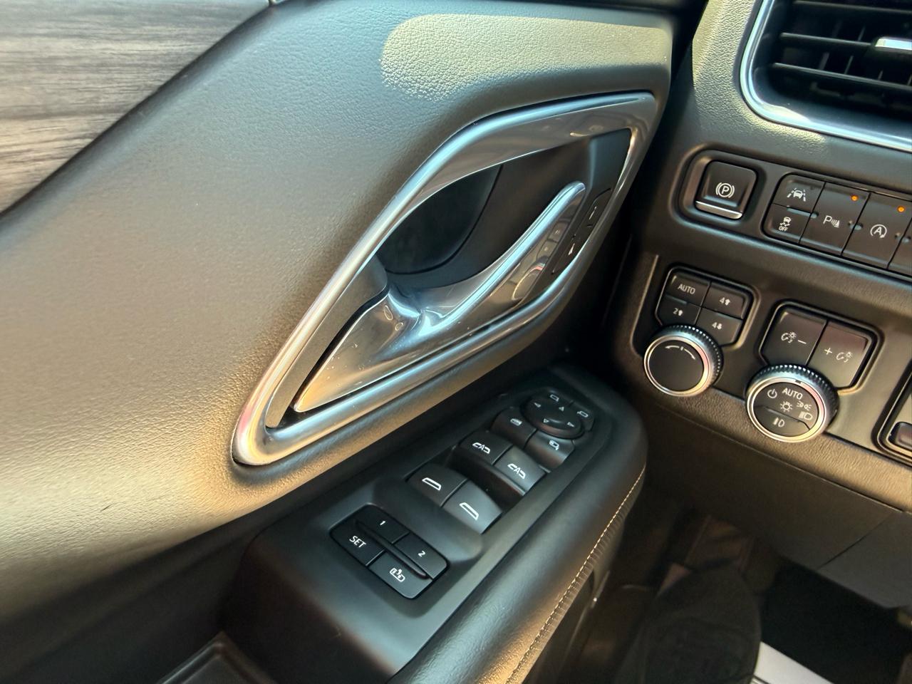 GMC Yukon 4WD 4dr SLT 2021