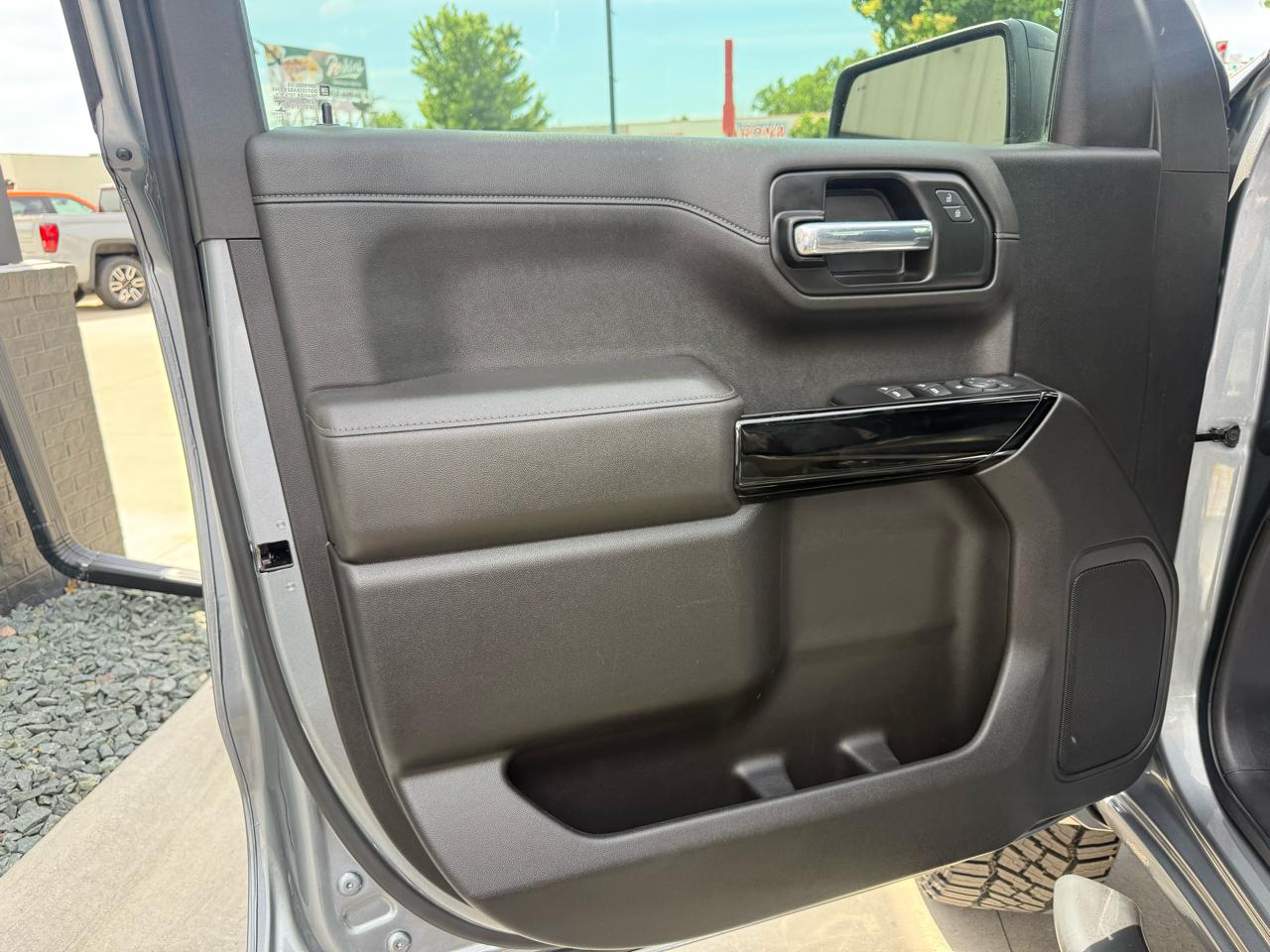 Chevrolet Silverado 1500 LTD 4WD Crew Cab 147" RST 2022