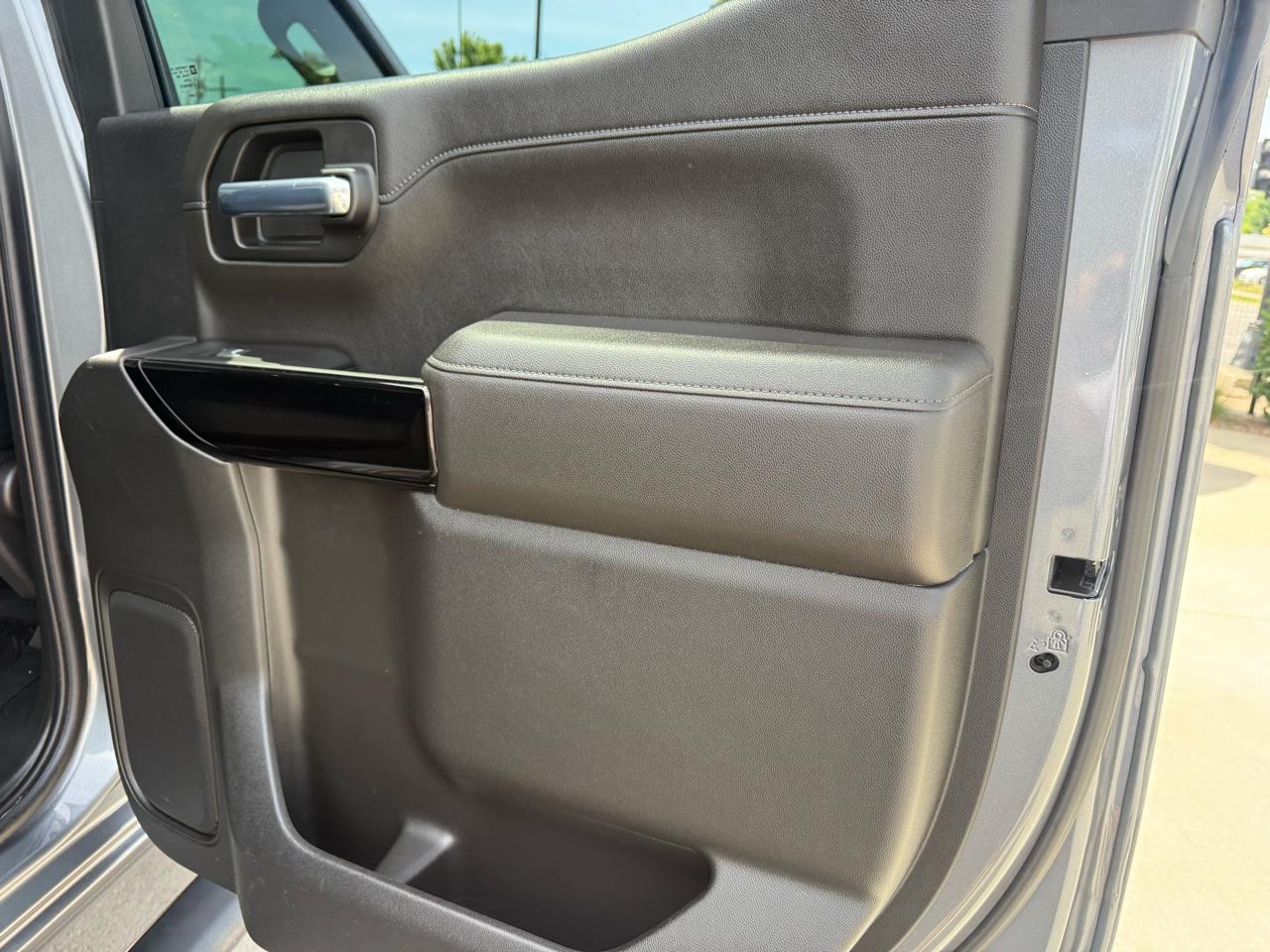 Chevrolet Silverado 1500 LTD 4WD Crew Cab 147" RST 2022