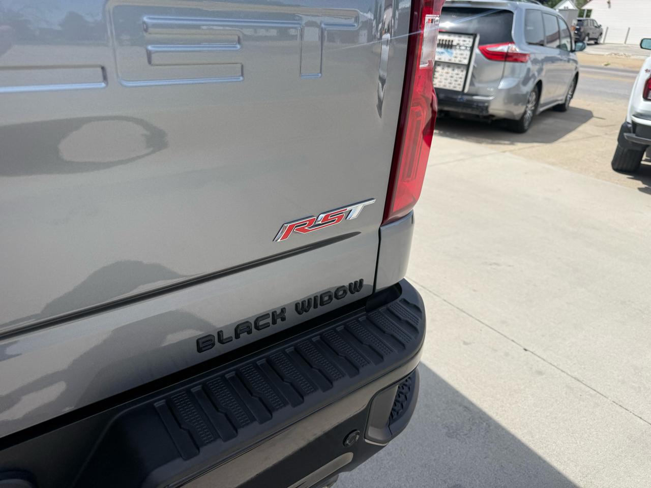 Chevrolet Silverado 1500 LTD 4WD Crew Cab 147" RST 2022