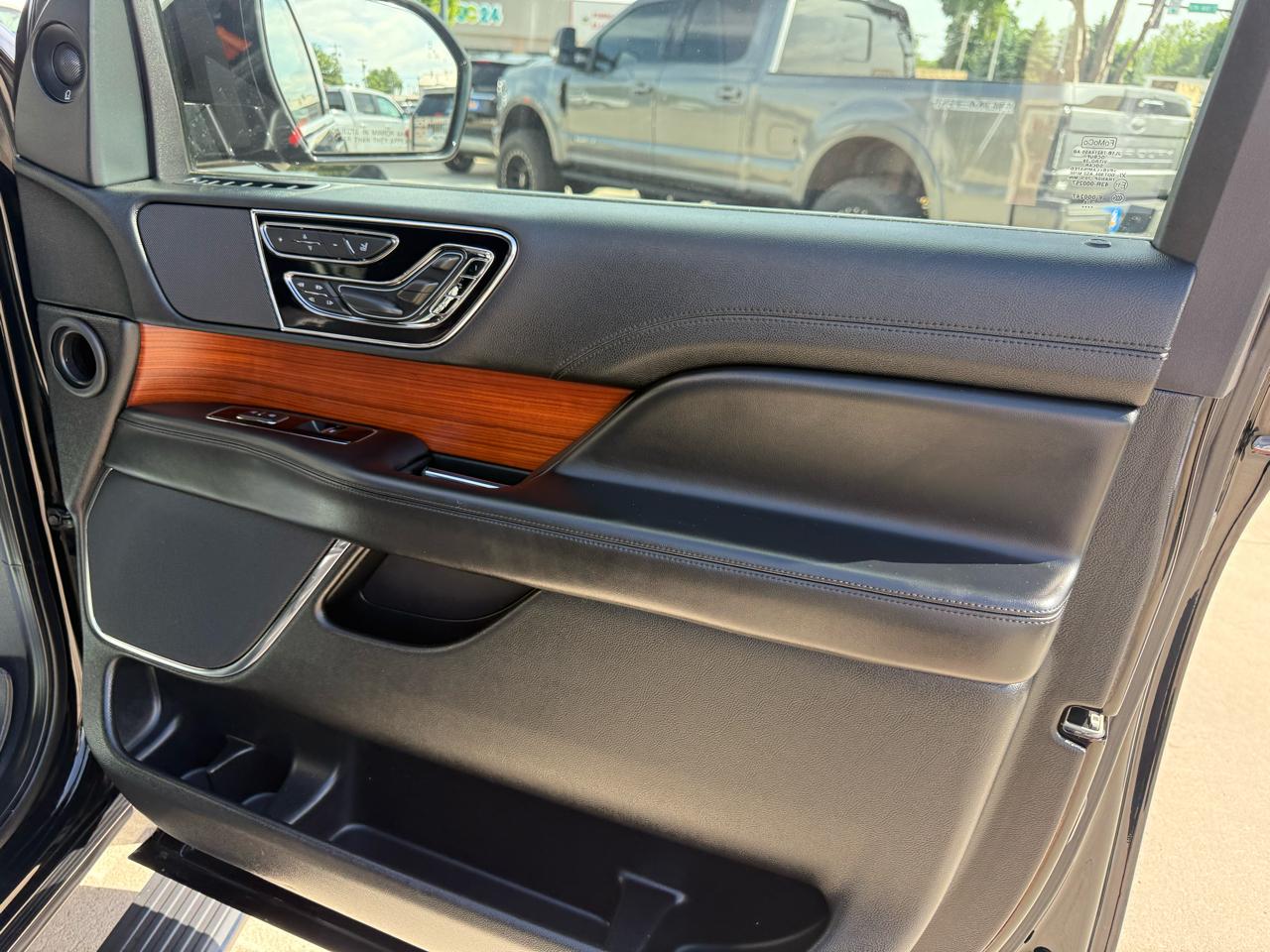 Lincoln Navigator 4x4 Select 2018