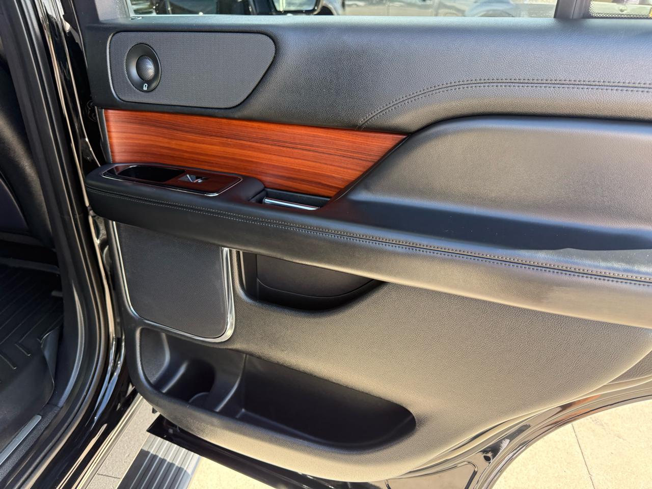 Lincoln Navigator 4x4 Select 2018