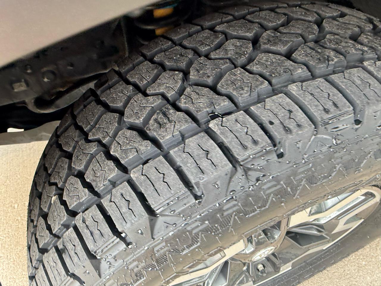 Toyota Tacoma 4WD SR Double Cab 5' Bed V6 AT (Natl) 2019