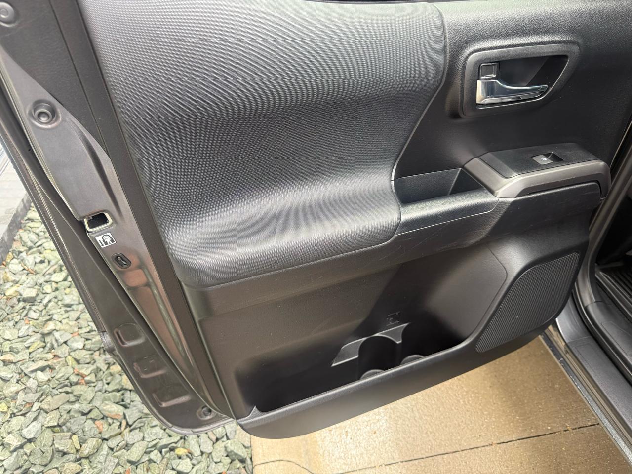 Toyota Tacoma 4WD SR Double Cab 5' Bed V6 AT (Natl) 2019