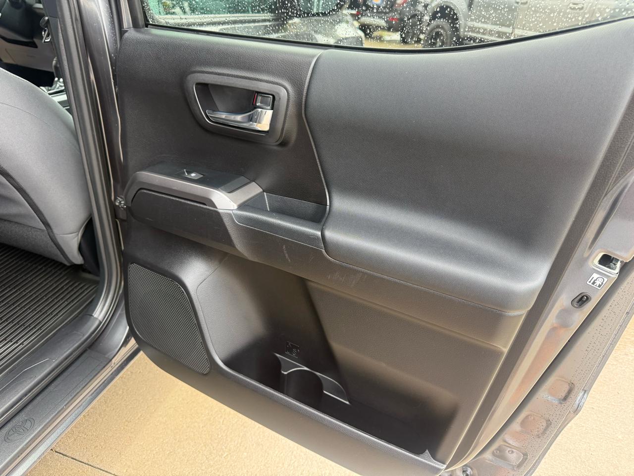 Toyota Tacoma 4WD SR Double Cab 5' Bed V6 AT (Natl) 2019