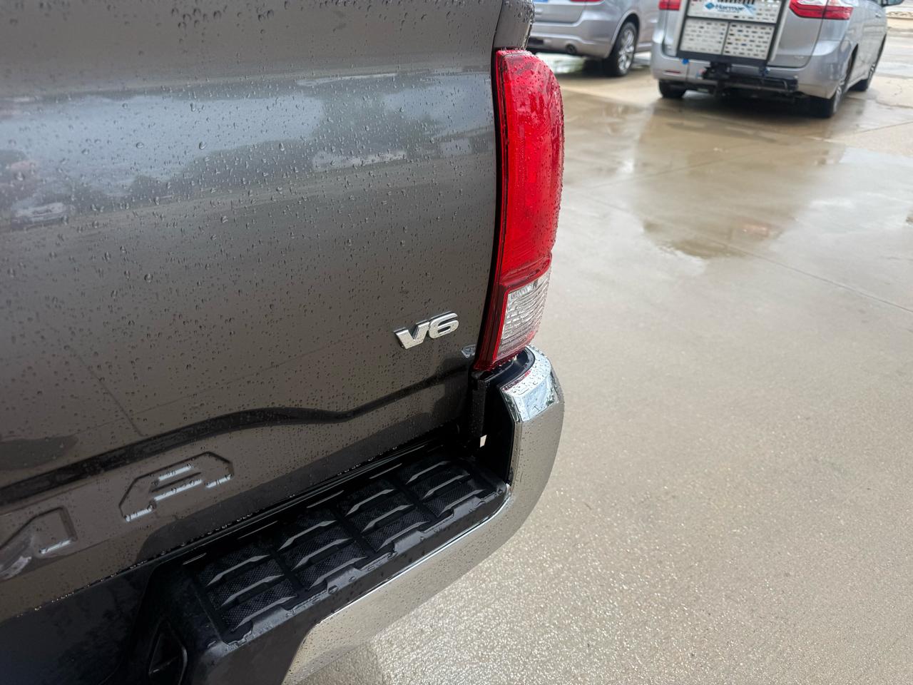 Toyota Tacoma 4WD SR Double Cab 5' Bed V6 AT (Natl) 2019