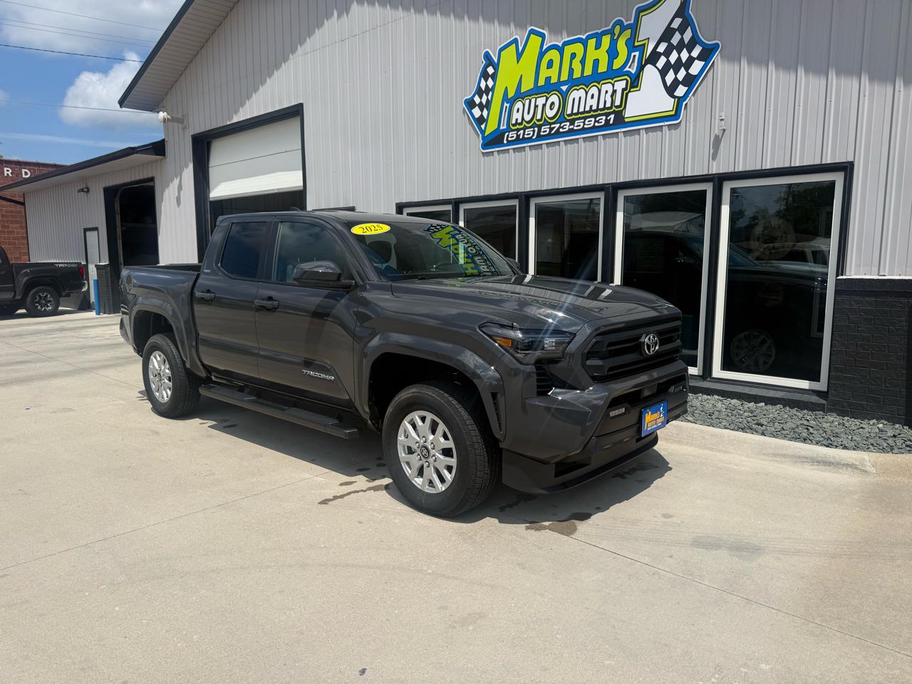 2025 Toyota Tacoma 4WD SR Double Cab 5' Bed MT (Natl)