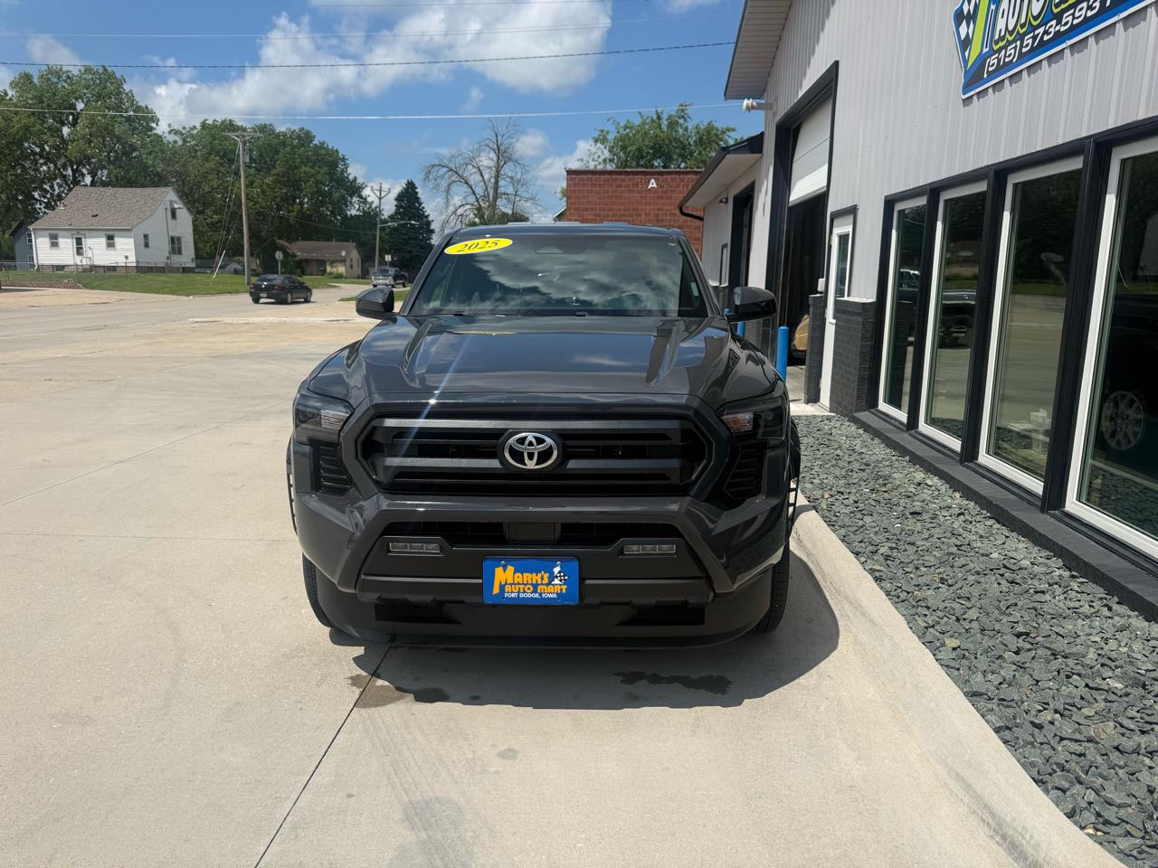 Toyota Tacoma 4WD SR Double Cab 5' Bed MT (Natl) 2025