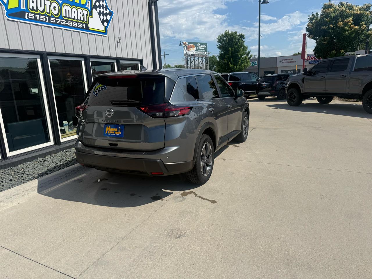 Nissan Rogue FWD SV 2025
