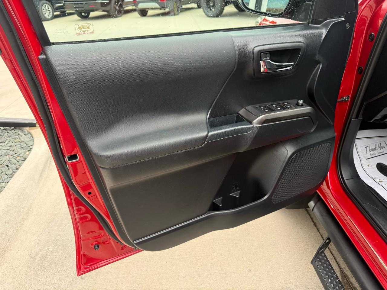 Toyota Tacoma TRD Off Road Double Cab 5' Bed V6 4x4 MT (Natl) 2018