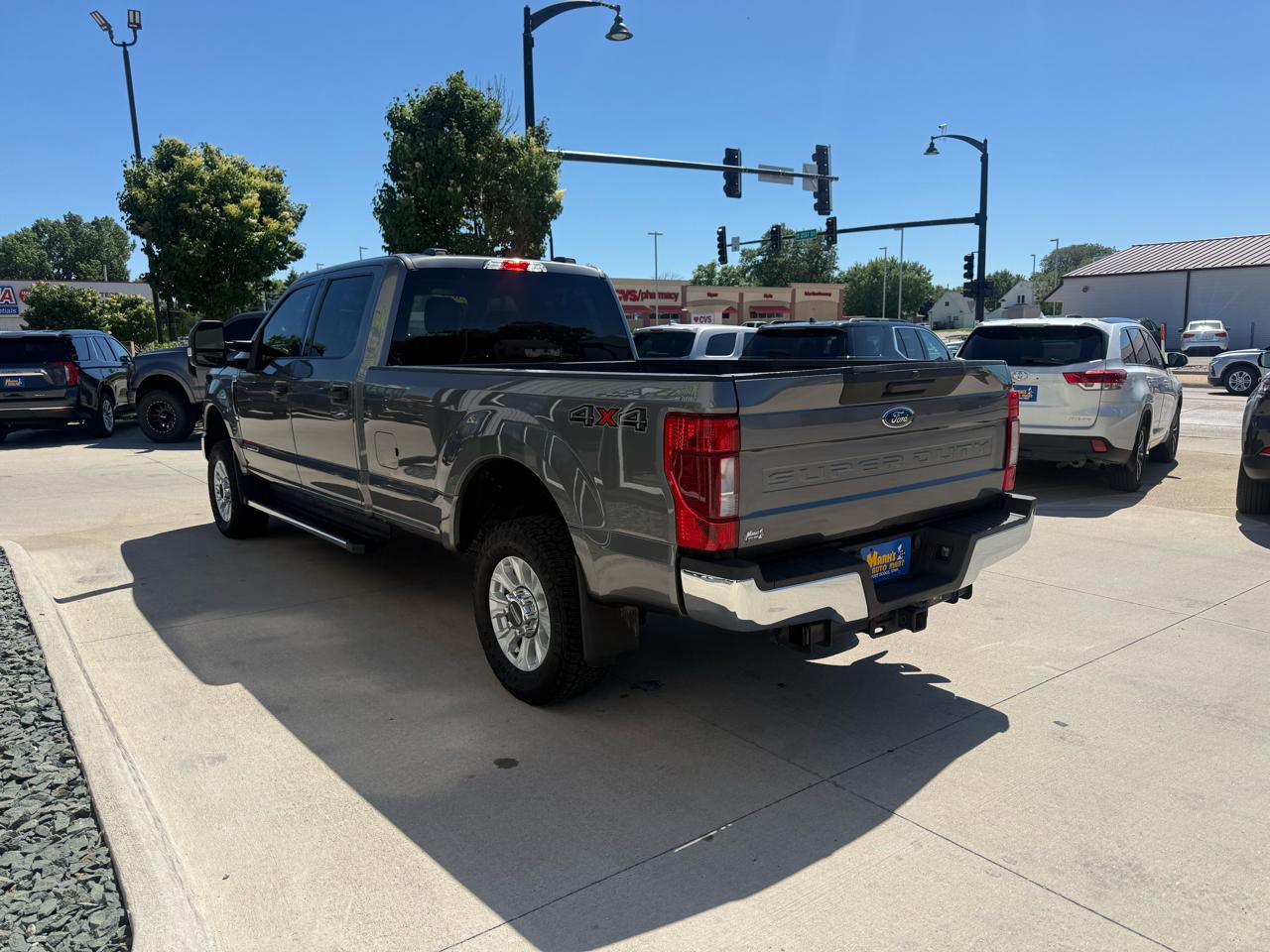 Ford Super Duty F-250 SRW XLT 4WD Crew Cab 8' Box 2022