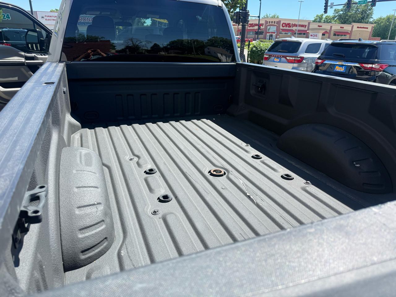Ford Super Duty F-250 SRW XLT 4WD Crew Cab 8' Box 2022