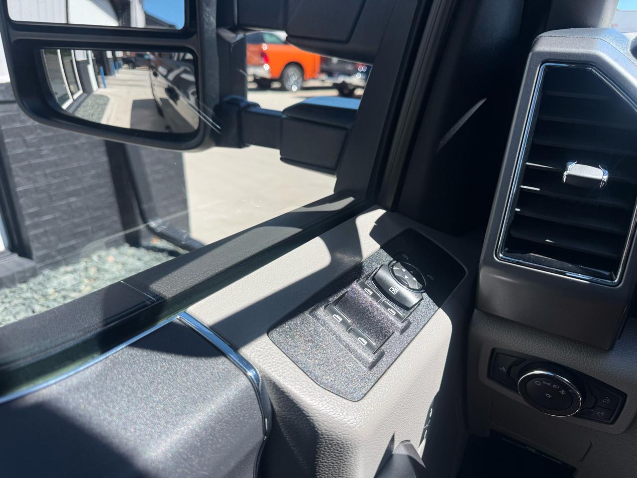 Ford Super Duty F-250 SRW XLT 4WD Crew Cab 8' Box 2022