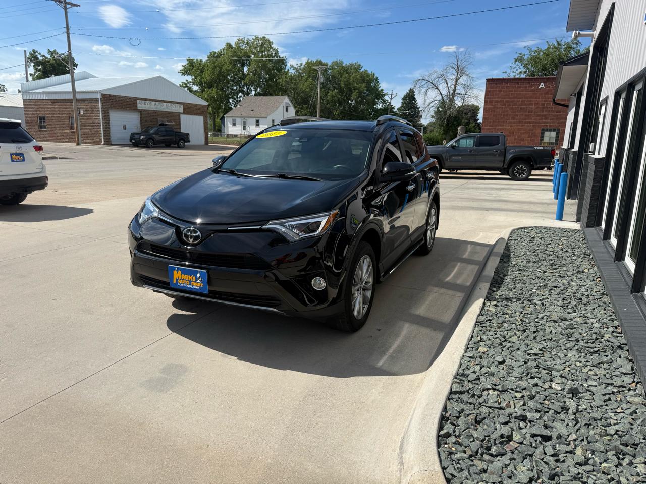 Toyota RAV4 Limited AWD (Natl) 2017