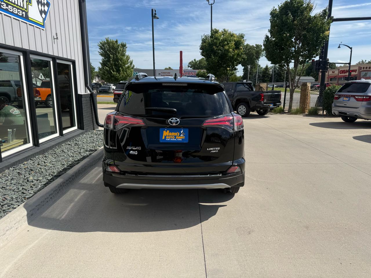 Toyota RAV4 Limited AWD (Natl) 2017