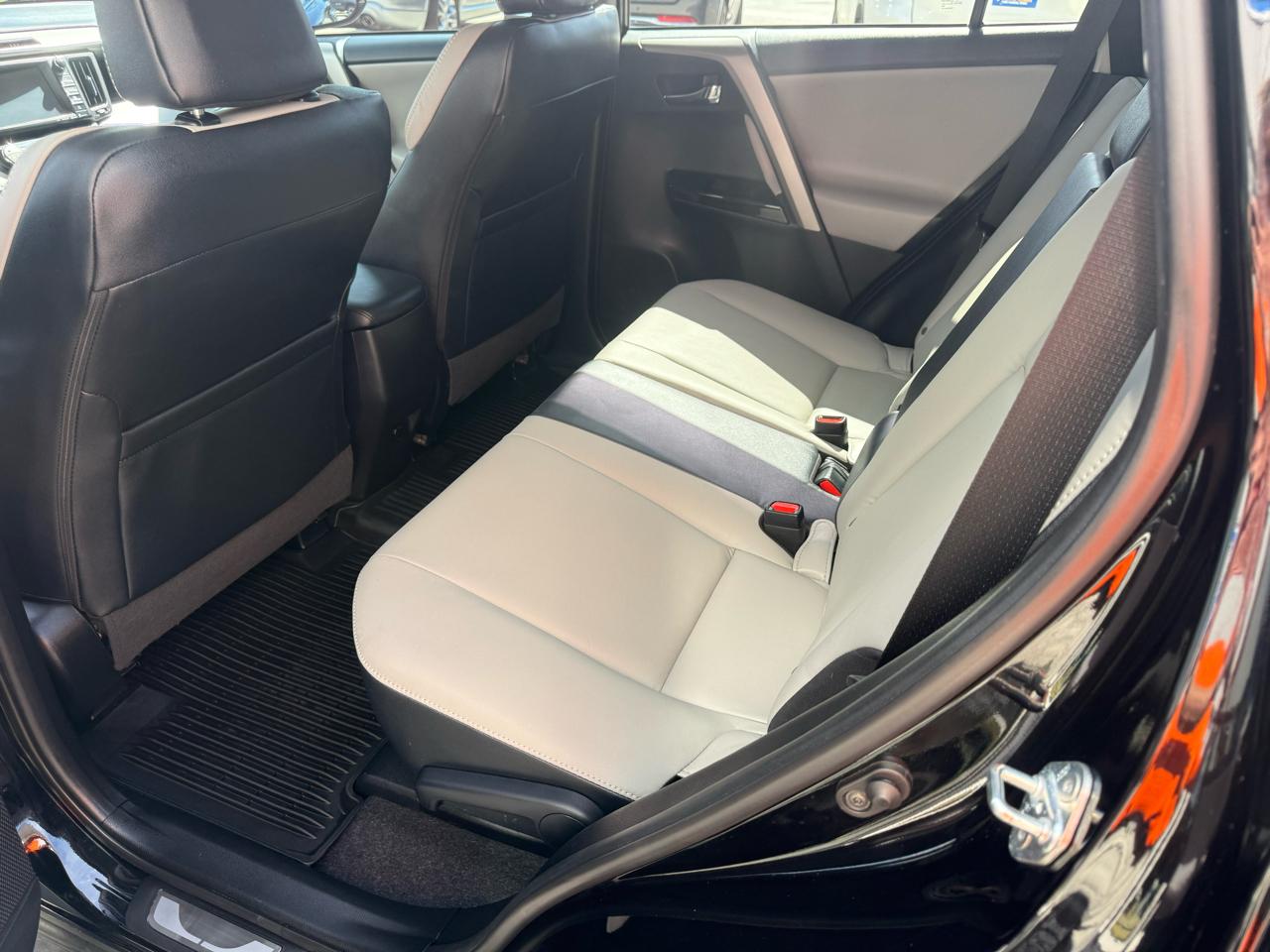 Toyota RAV4 Limited AWD (Natl) 2017