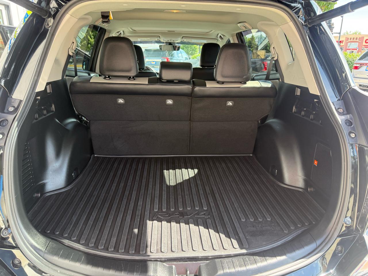 Toyota RAV4 Limited AWD (Natl) 2017