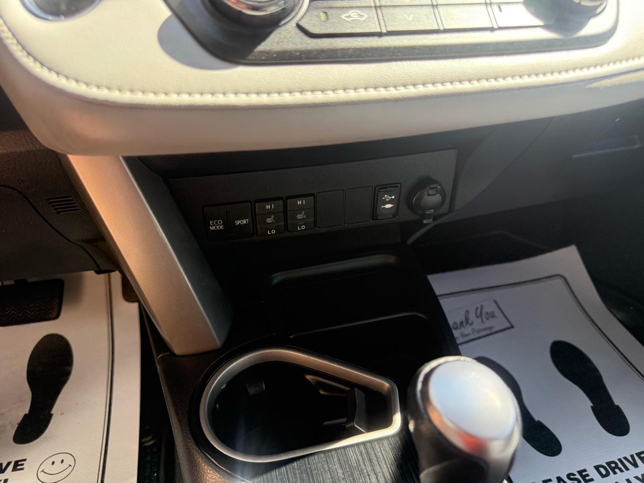 Toyota RAV4 Limited AWD (Natl) 2017
