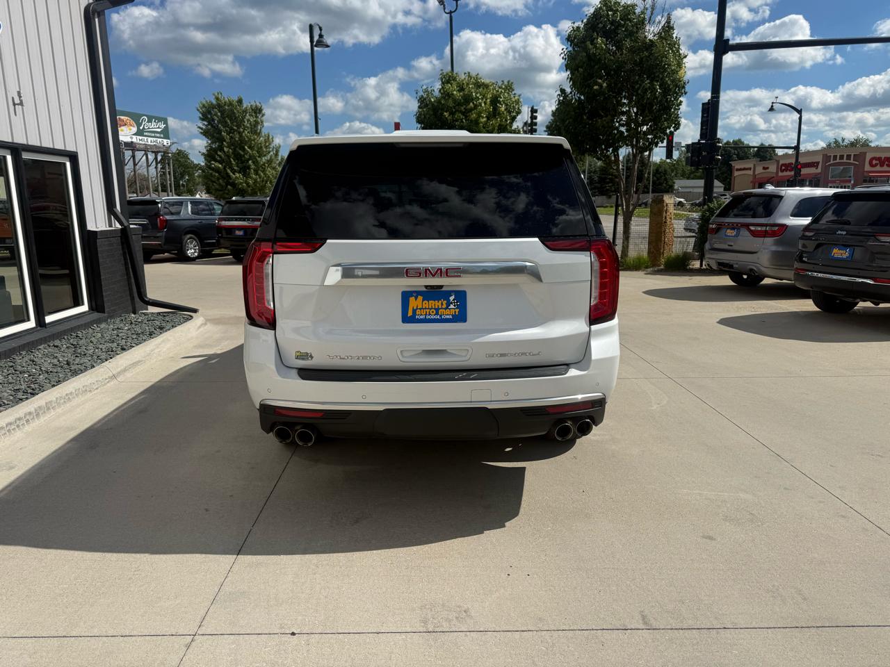 GMC Yukon XL 4WD 4dr Denali 2021