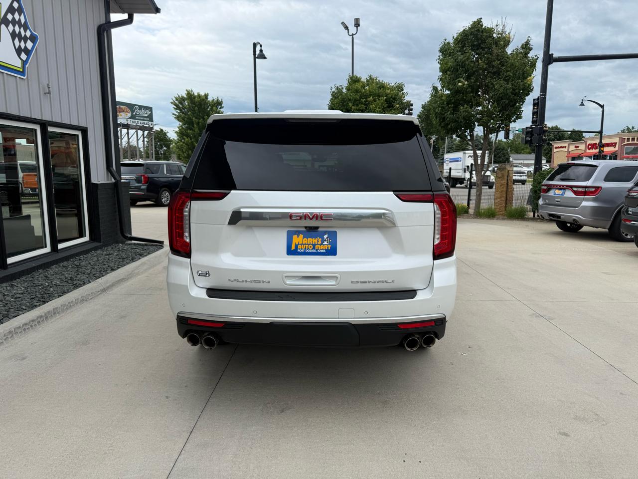 GMC Yukon XL 4WD 4dr Denali 2021