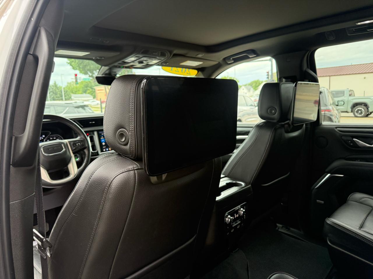 GMC Yukon XL 4WD 4dr Denali 2021