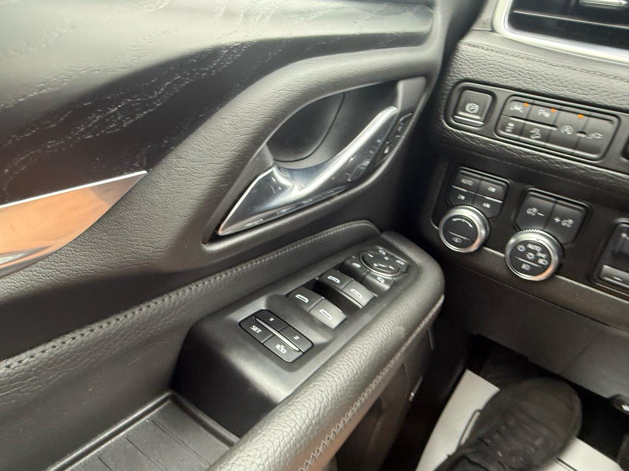 GMC Yukon XL 4WD 4dr Denali 2021