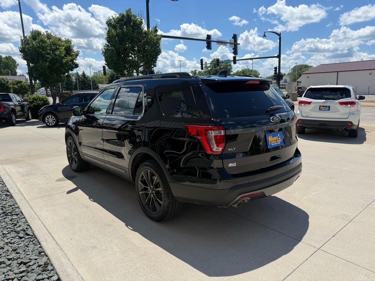 Ford Explorer XLT 4WD 2017