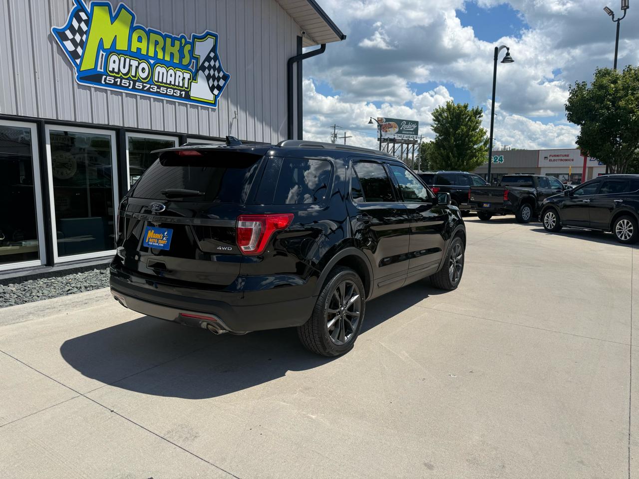 Ford Explorer XLT 4WD 2017