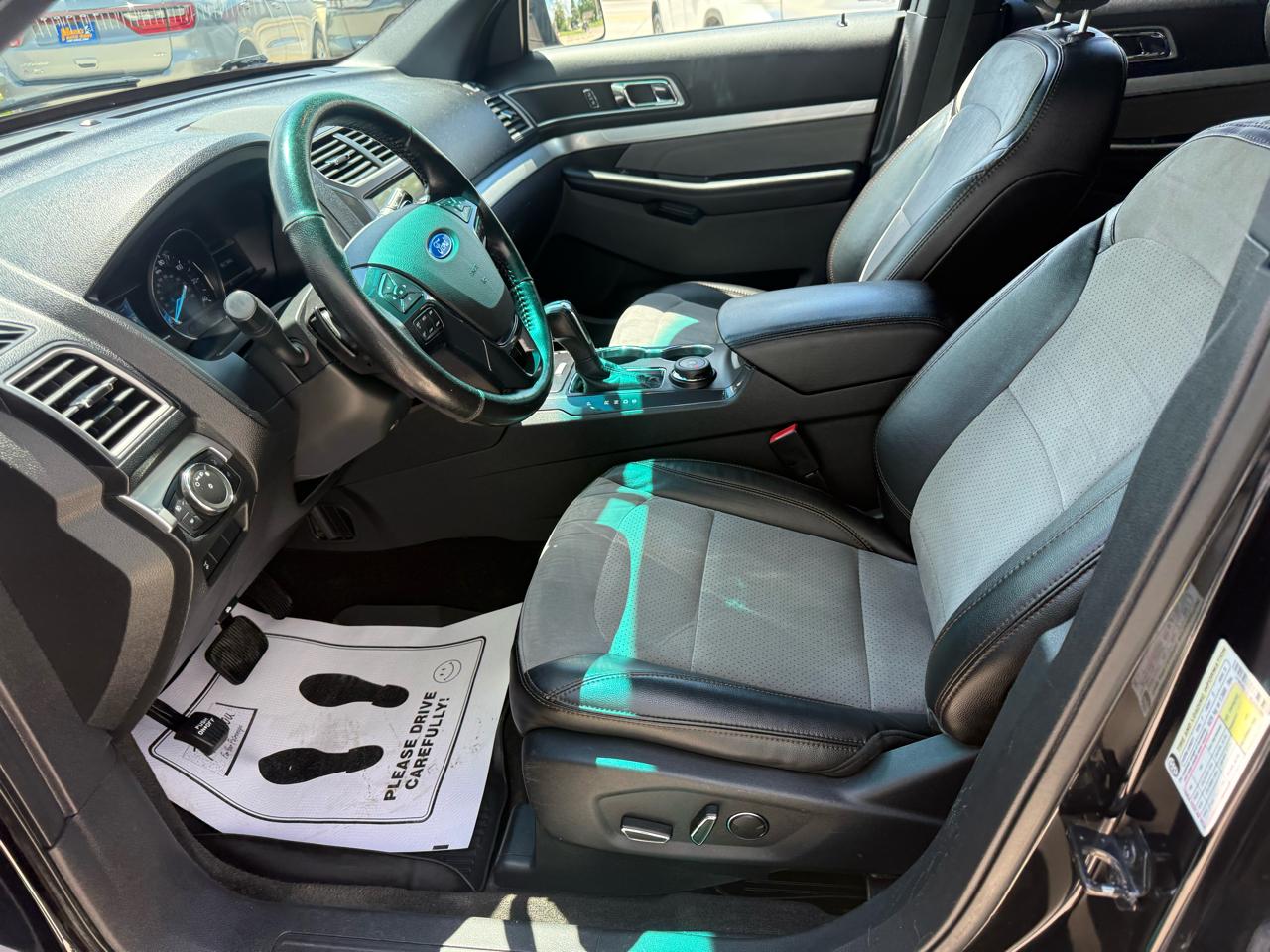 Ford Explorer XLT 4WD 2017