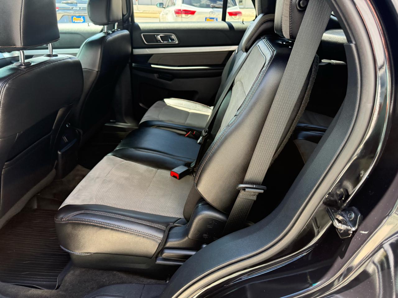 Ford Explorer XLT 4WD 2017