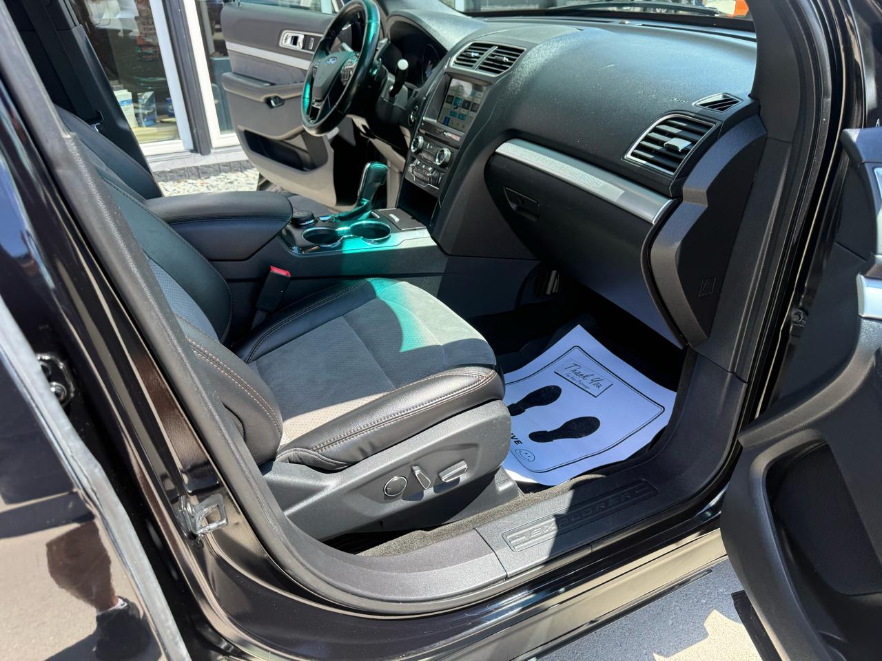 Ford Explorer XLT 4WD 2017