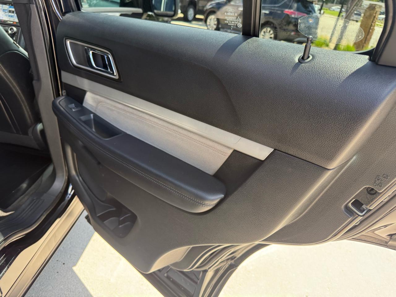 Ford Explorer XLT 4WD 2017