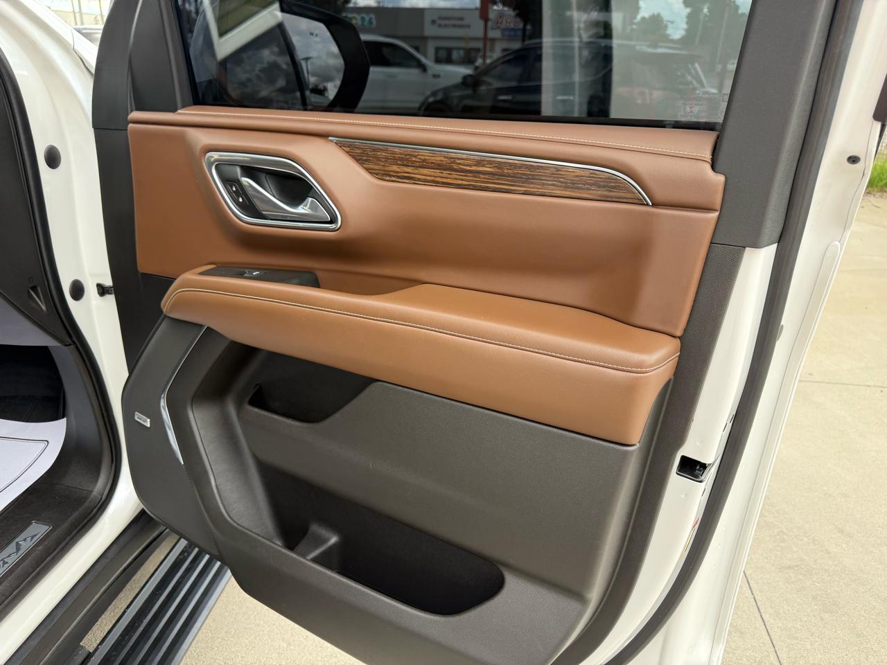 Chevrolet Tahoe 4WD 4dr High Country 2021