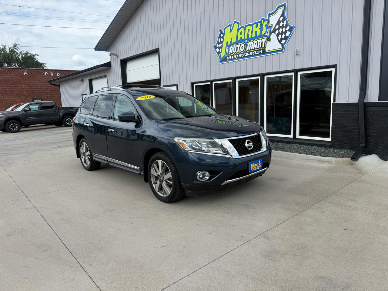 2015 Nissan Pathfinder 4WD 4dr Platinum