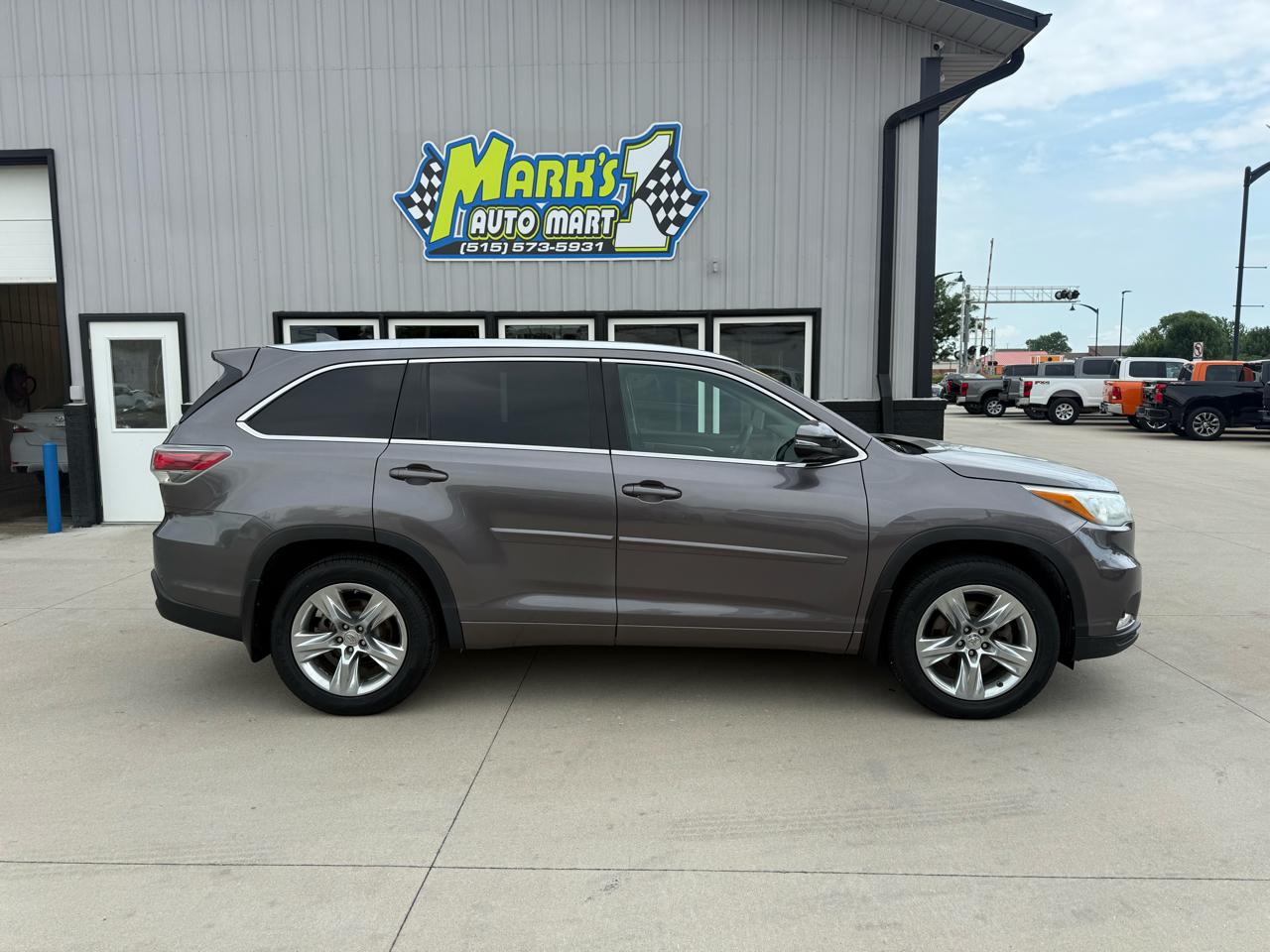 Toyota Highlander AWD 4dr V6 Limited (Natl) 2015