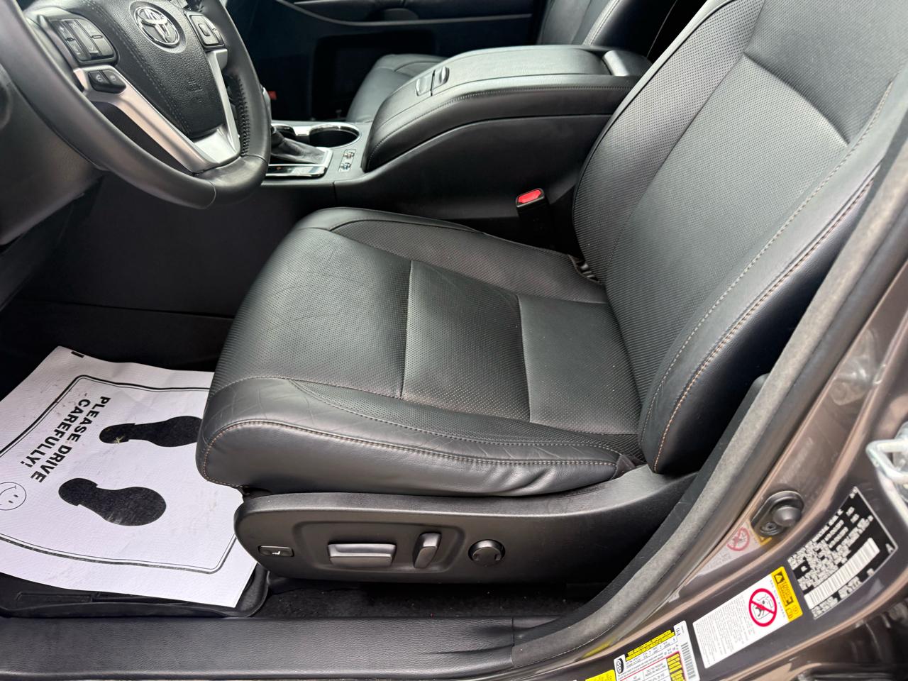 Toyota Highlander AWD 4dr V6 Limited (Natl) 2015