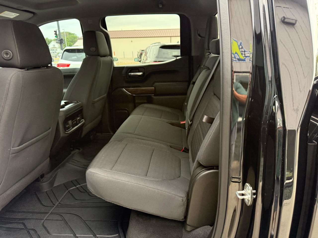 Chevrolet Silverado 1500 4WD Crew Cab 157" RST 2020