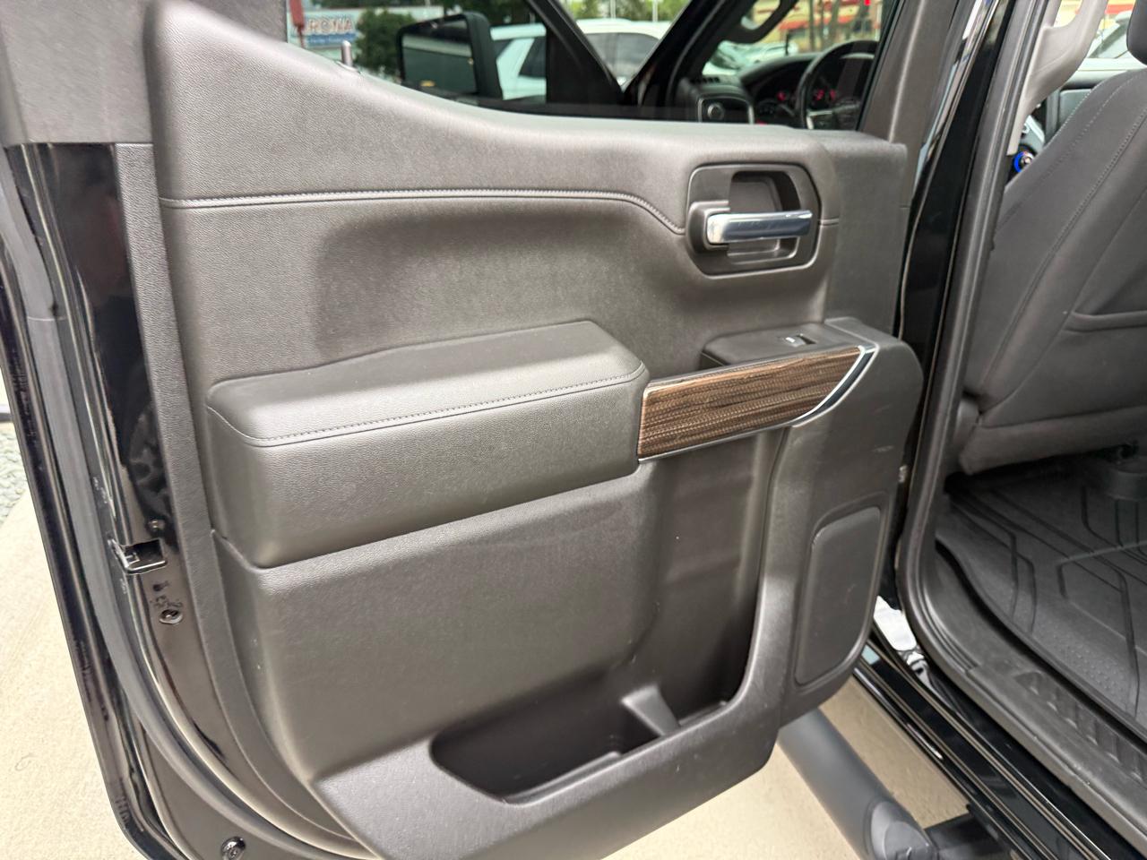 Chevrolet Silverado 1500 4WD Crew Cab 157" RST 2020