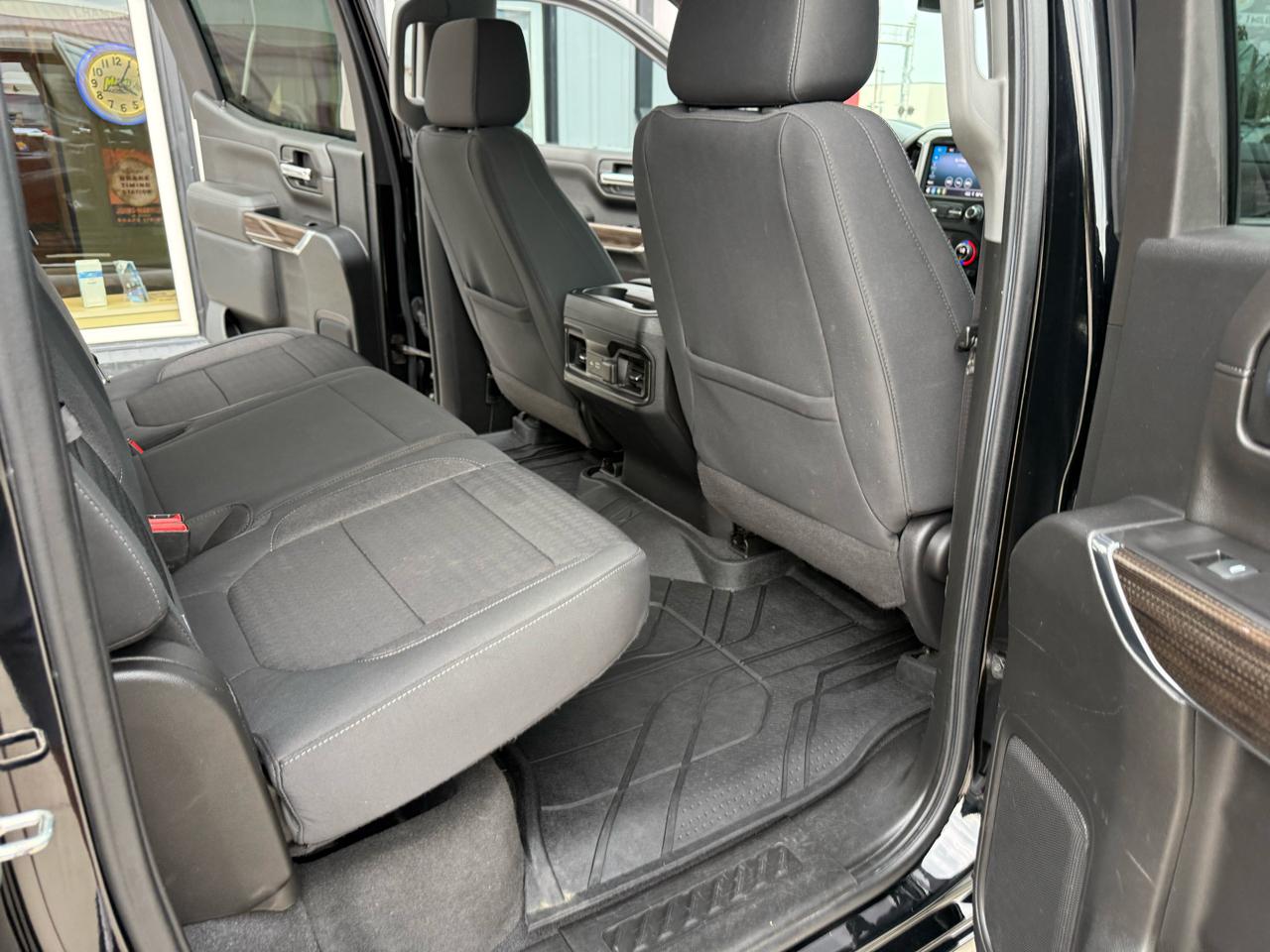Chevrolet Silverado 1500 4WD Crew Cab 157" RST 2020