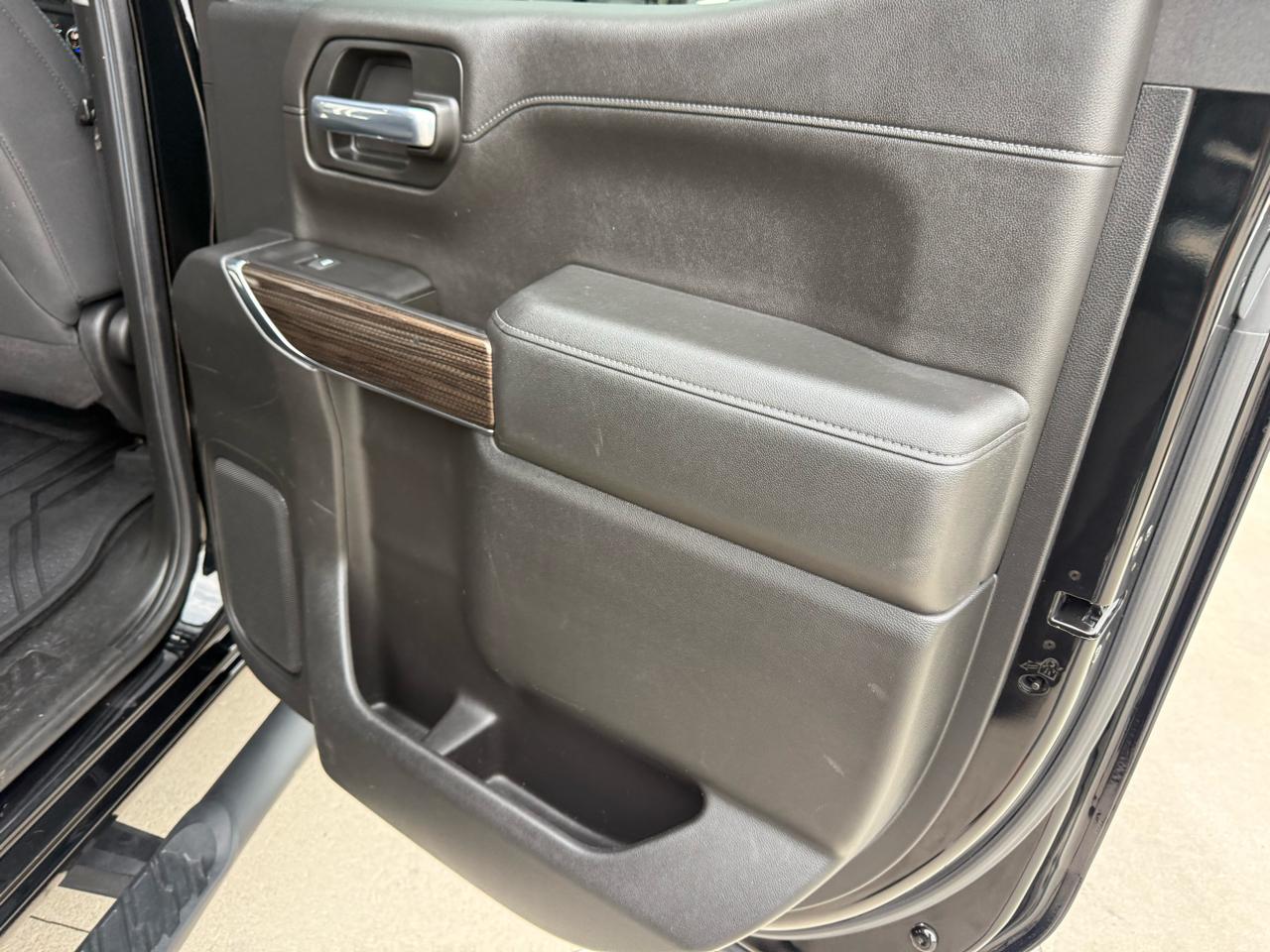 Chevrolet Silverado 1500 4WD Crew Cab 157" RST 2020