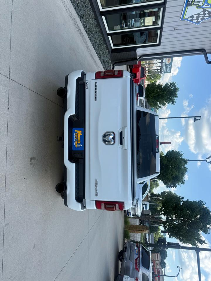 RAM 1500 Laramie 4x4 Crew Cab 6'4" Box 2020