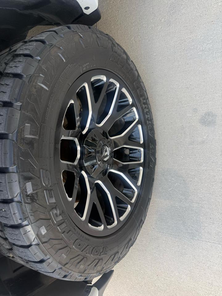 RAM 1500 Laramie 4x4 Crew Cab 6'4" Box 2020